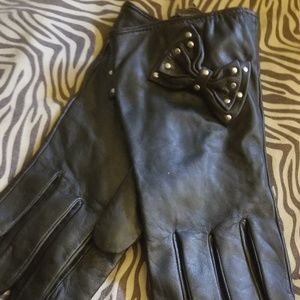 Cynthia Rowley black leather gloves